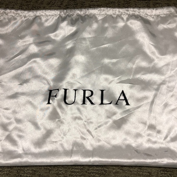 Furla Ostrich Embossed Leather Tote/Shoulder & Hand Straps - Like New Worn Once - Picture 4 of 7
